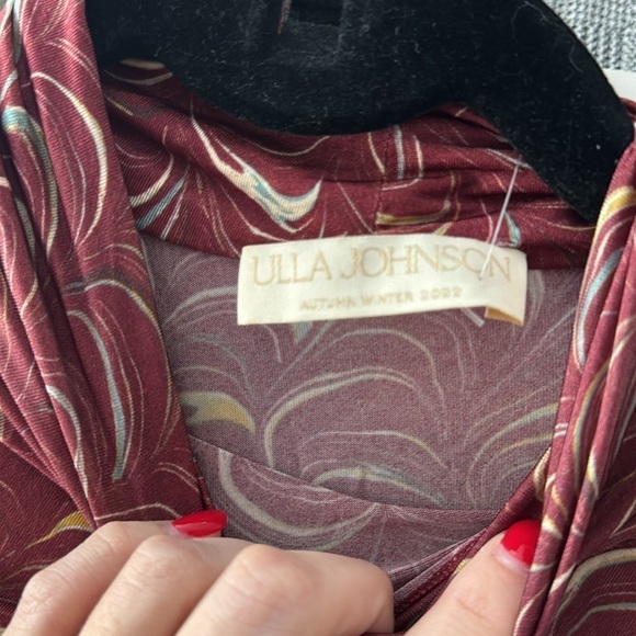 Ulla Johnson- Red Printed Longsleeve Stretch Aurelia Turtleneck Top - Picture 8 of 9